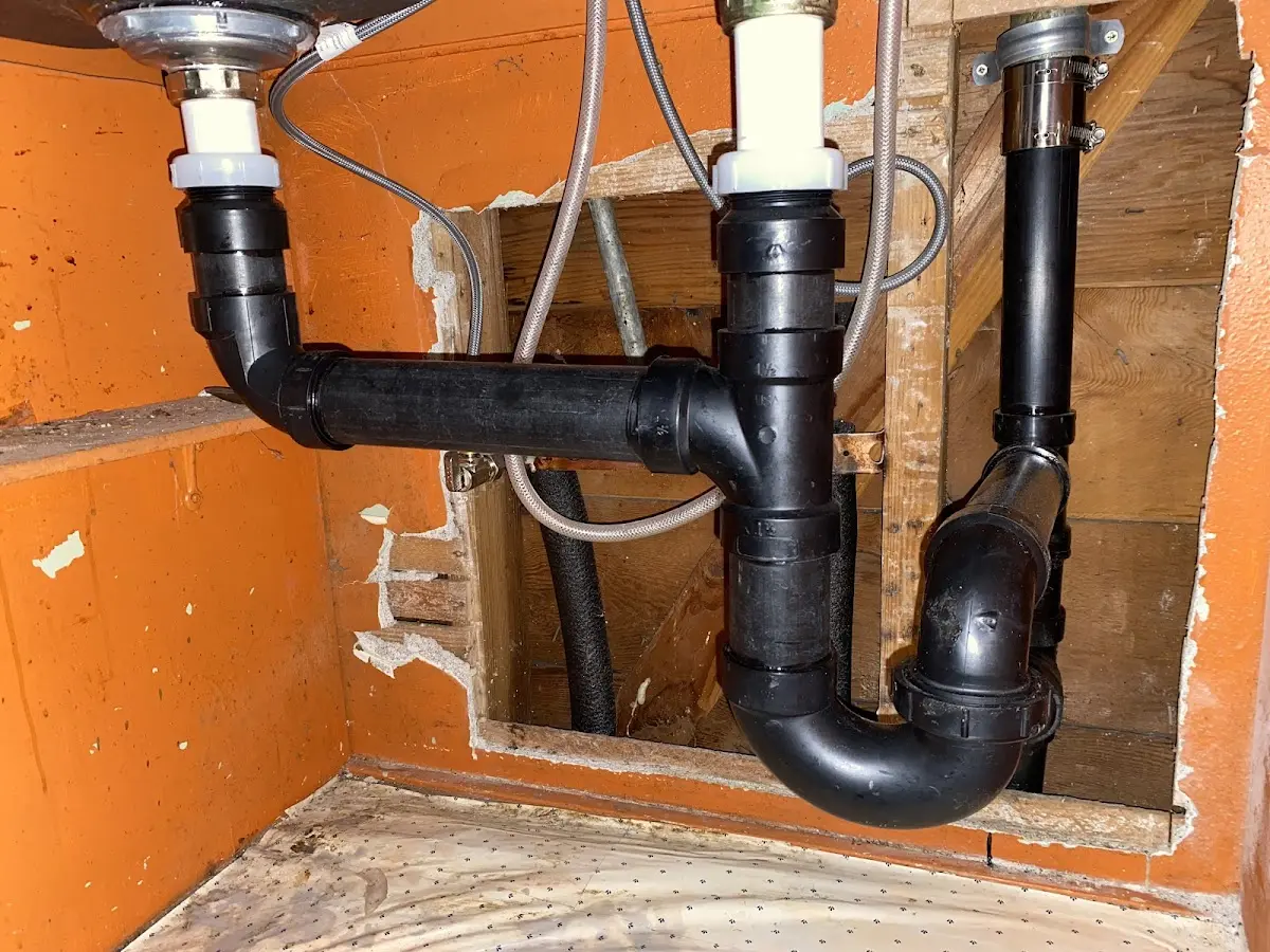 Professional Pipe Bursting equipment and tools on the job in Delhi